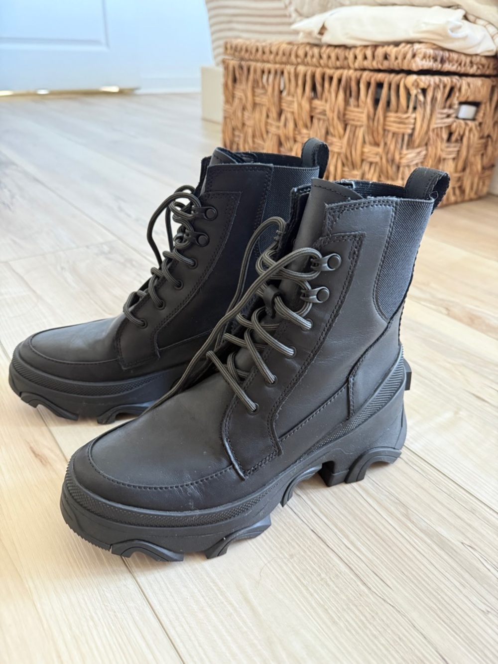 Sorel Women’s Chunky Waterproof Boots